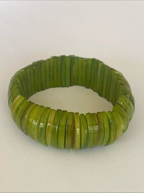 Vintage Green shell 🐚 Stretch Disc Bracelet